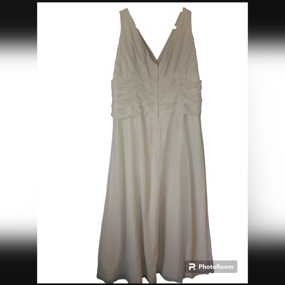 David's Bridal 20W light golden sand gown with jacket - Picture 4 of 8